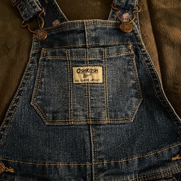 Oshkosh 2T Old School Denim Overalls - Picture 4 of 5